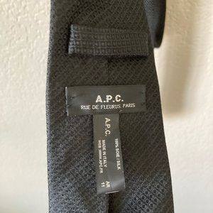 A.p.c tie
